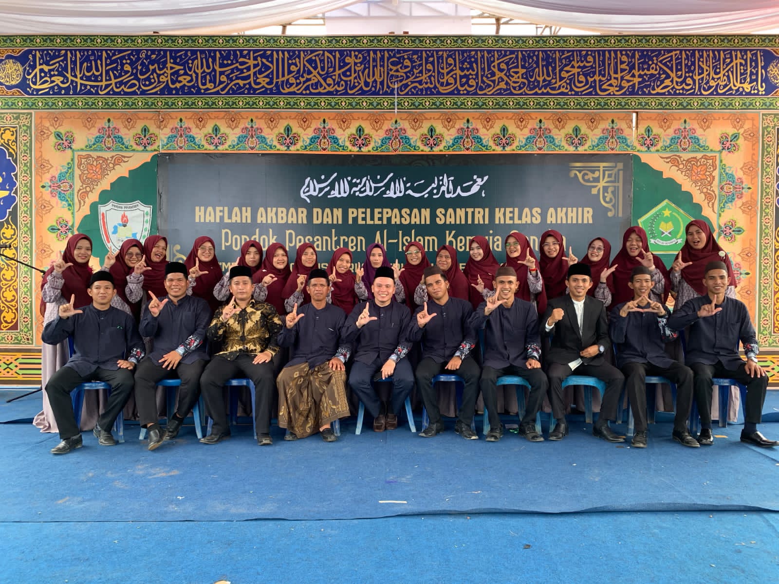 Foto Bersama Antar Guru